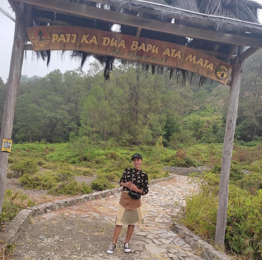 Lawi Luja Guest House Kelimutu Esterno foto